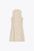 ROBE BRODERIES PERFORÉES ENDUITES
