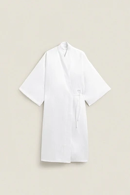 WASHED LINEN BATHROBE