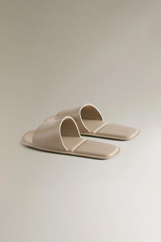 MULES PANTOUFLES À BOUT OUVERT SALLE DE BAIN
