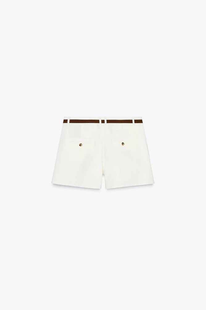 PLEATED SHORTS WITH BELT