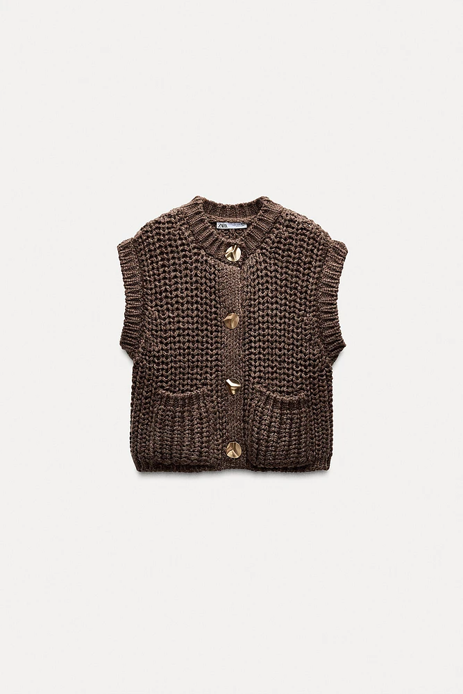 CHUNKY KNIT SWEATER VEST