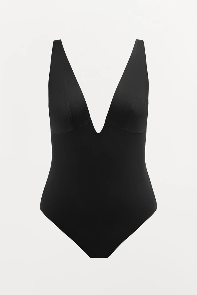BODY AVEC POLYAMIDE BRETELLES CROISÉES