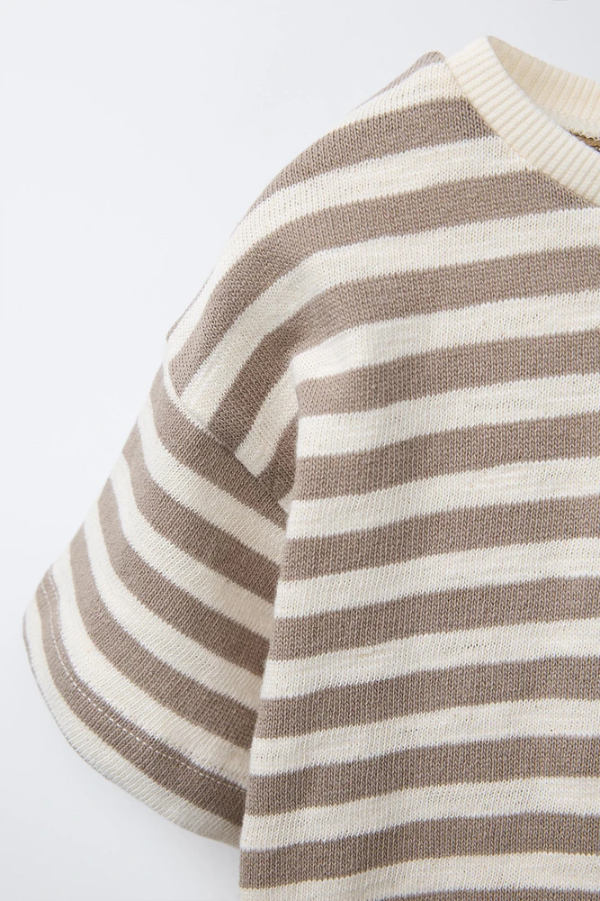 T-SHIRT RUSTIQUE À RAYURES TISSÉES