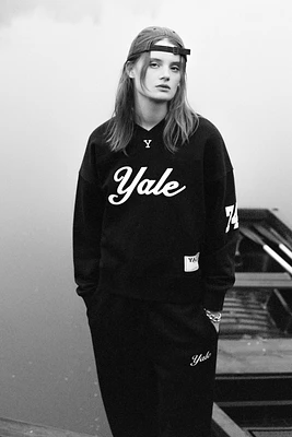 SWEAT YALE™