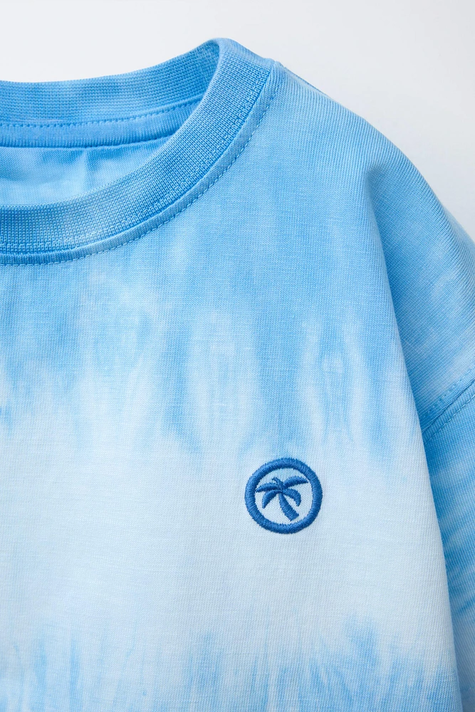 T-SHIRT TIE DYE BRODÉ