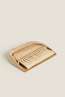 WOODEN DUSTPAN AND BRUSH