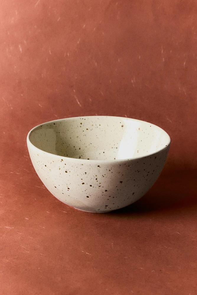 DOTTED STONEWARE BOWL