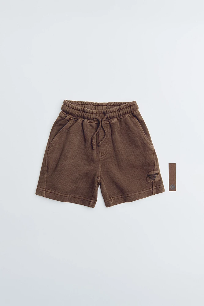 PLUSH LABEL SHORTS