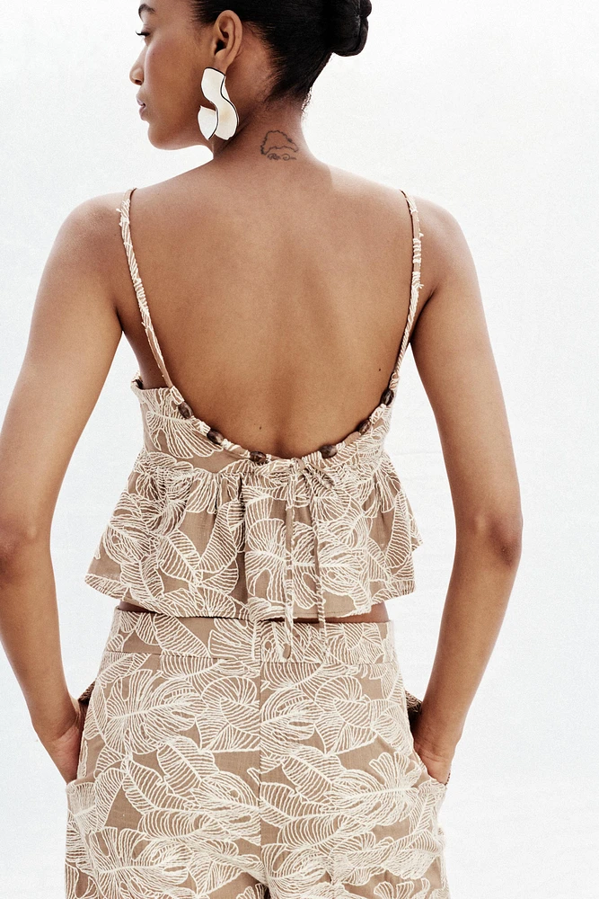 EMBROIDERED CROP TOP