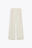 PLEATED WIDE LEG PANTS