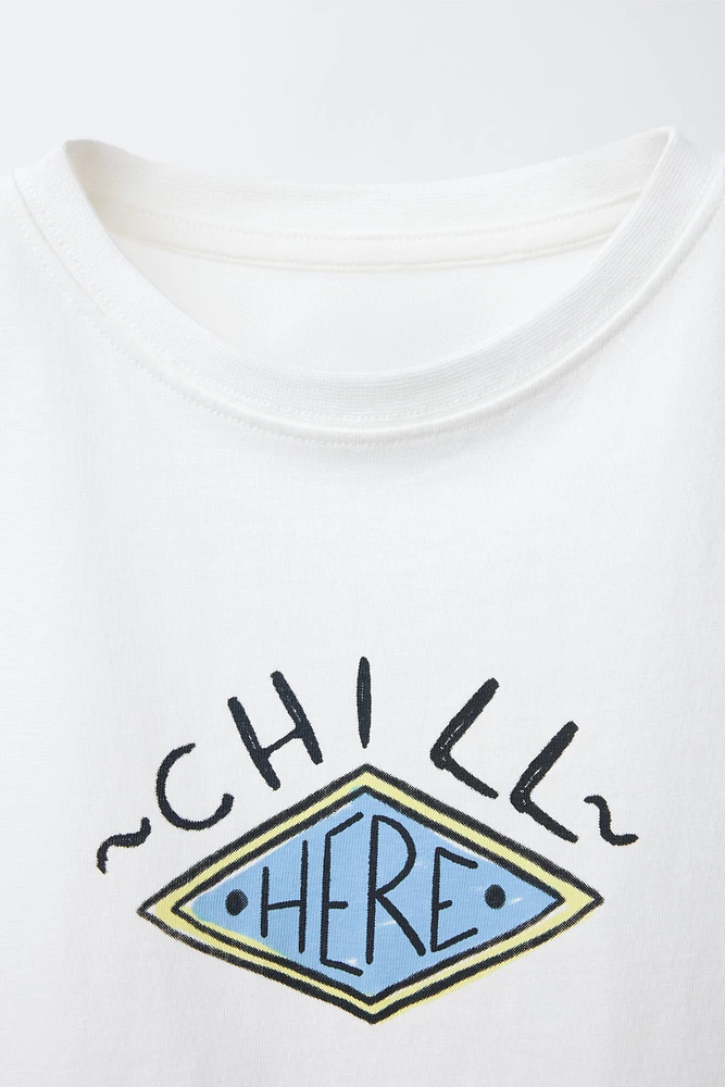 T-SHIRT SANS MANCHES IMPRIMÉ