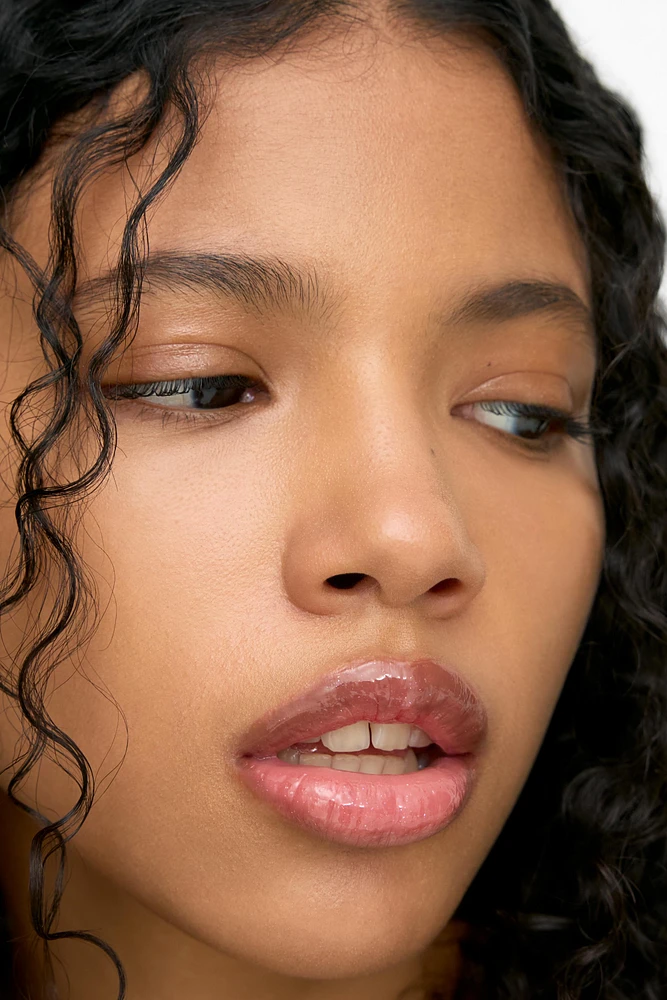 LIP GLOSS WITH SPF 50