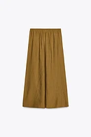 WRINKLED EFFECT MIDI SKIRT