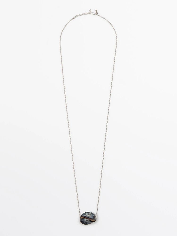 Necklace with ceramic pendant