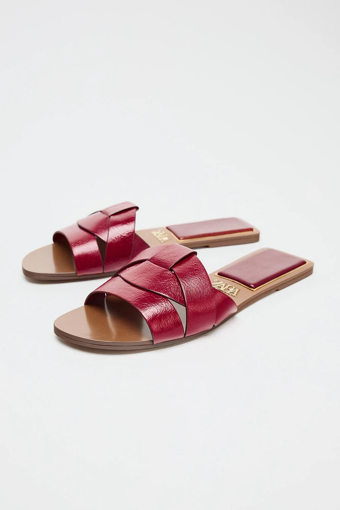 CROSSED LEATHER UPPER