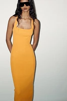 ROBE MIDI EN MAILLE CÔTELÉE