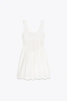 ROBE COURTE DENTELLE BRODÉE