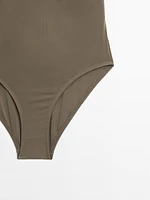 Maillot de bain bandeau pièce métallique