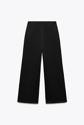 TEXTURED WIDE LEG PANTS