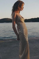 ROBE À FIL MÉTALLISÉ ET SEQUINS