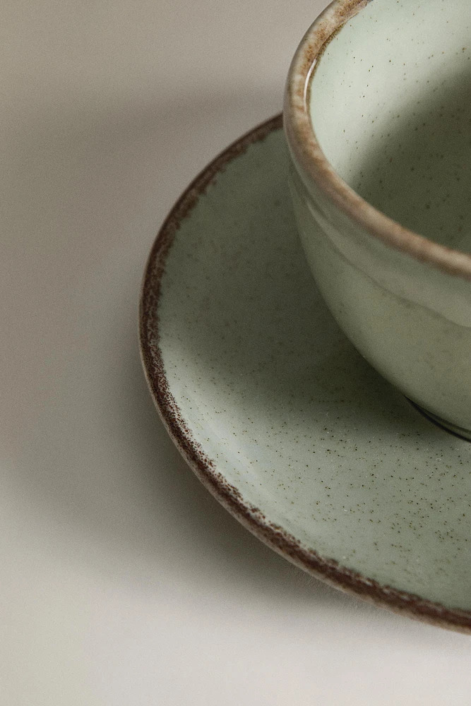 TASSE À THÉ PORCELAINE BORD EFFET ANTIQUE
