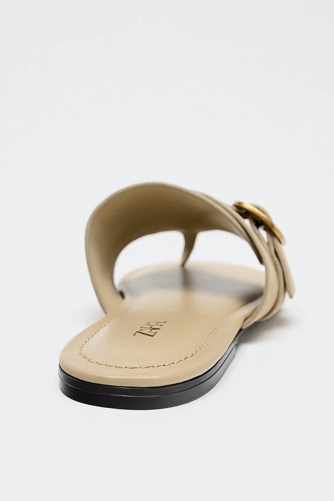 SPLIT LEATHER BUCKLE SANDALS