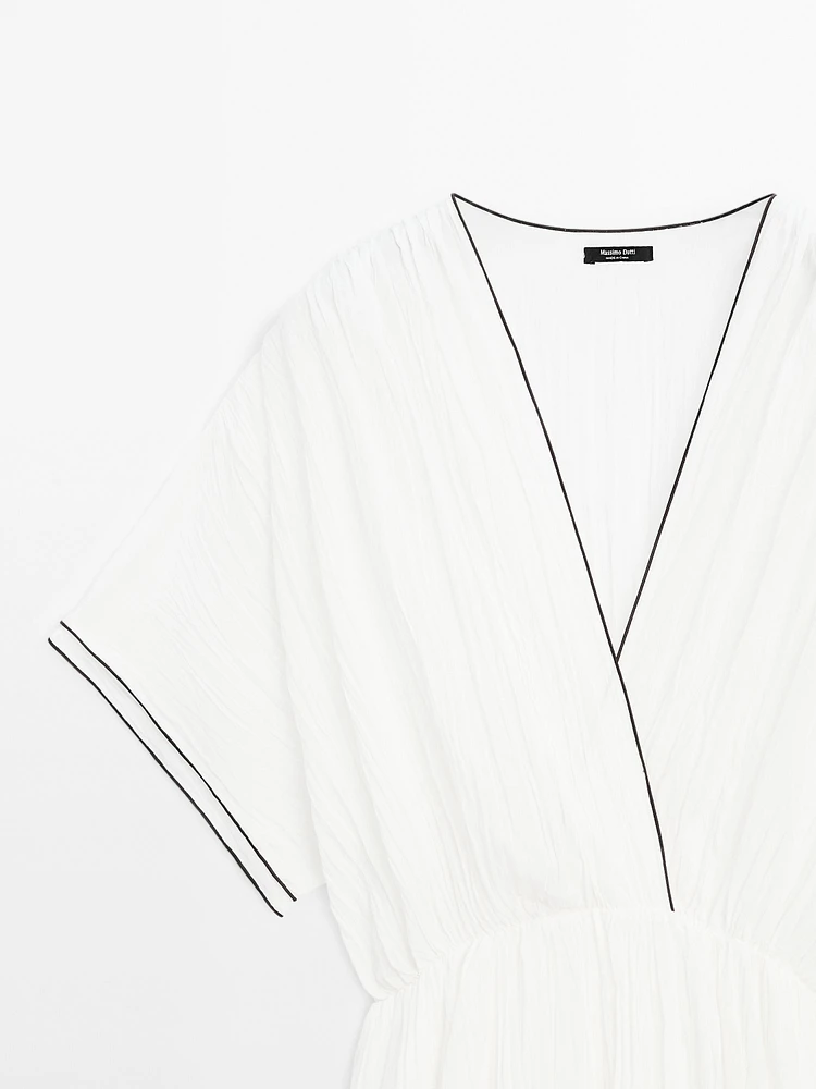 Robe longue contrastante plissée