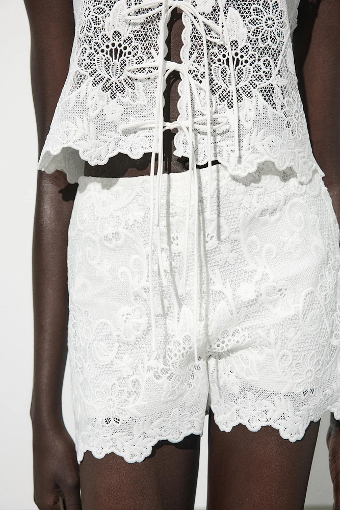 EMBROIDERED SHORTS