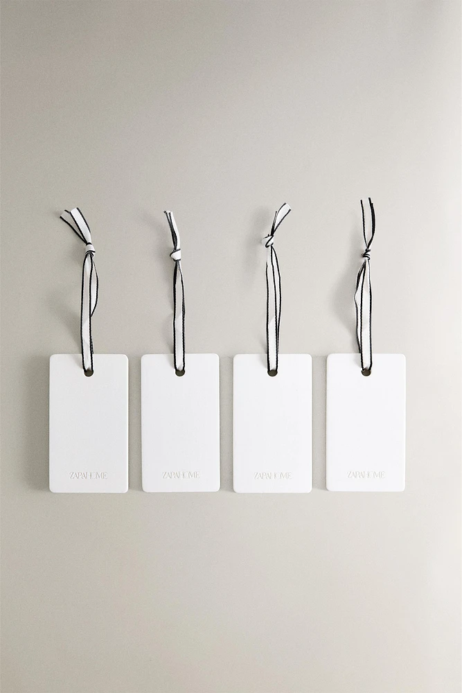 LOT DE BARRES PARFUMÉES ARMOIRE WHITE POWDERY