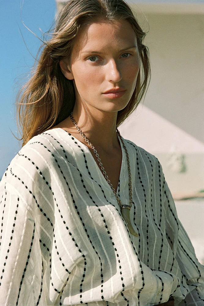 BLOUSE SEMI-TRANSPARENTE RAYURES BRODÉES