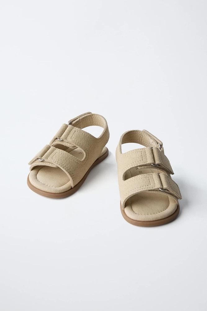 LEATHER SANDALS