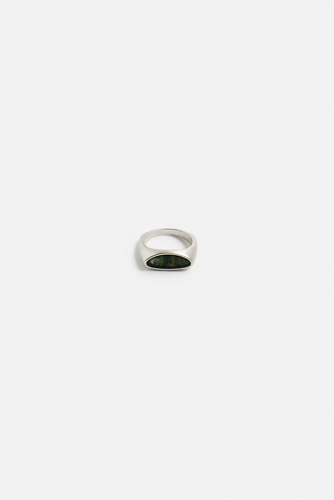 BAGUE CHEVALIÈRE À PIERRE