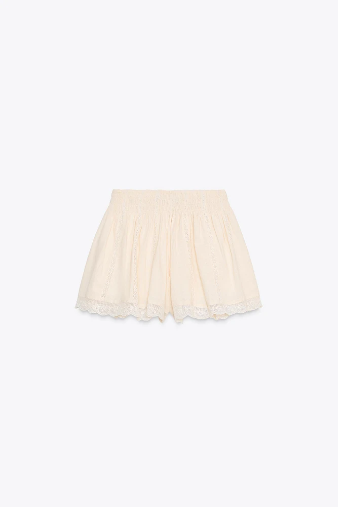 SHORT BRODÉ