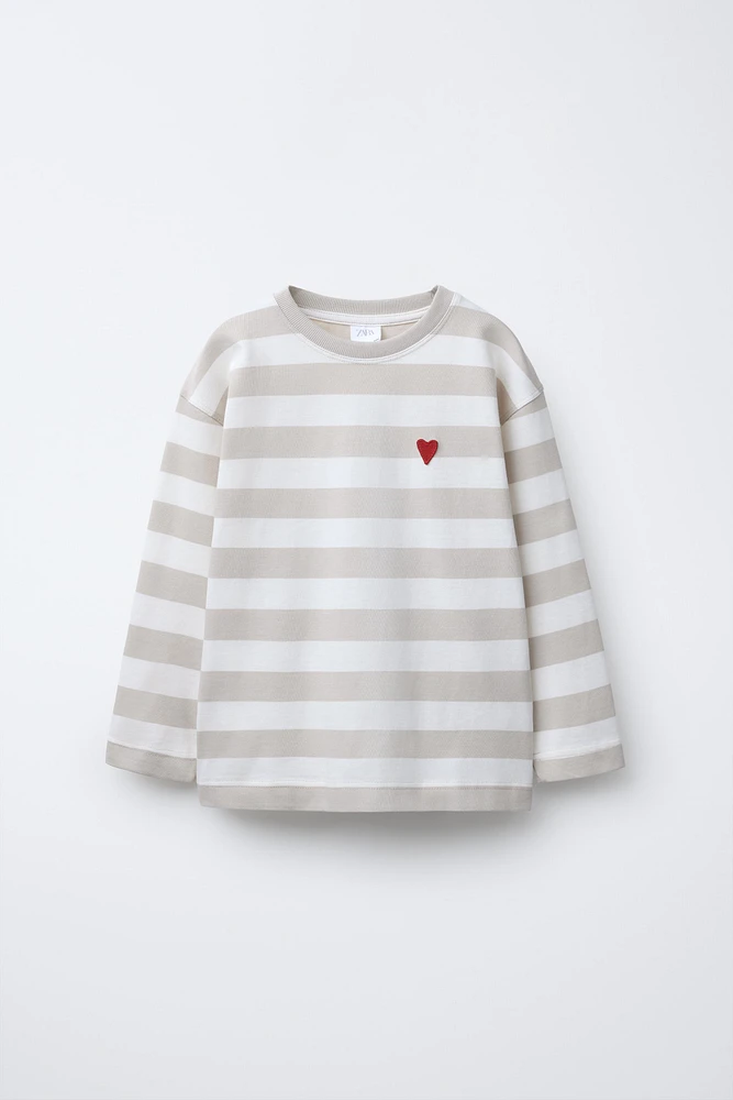 STRIPED HEART PATCH T-SHIRT