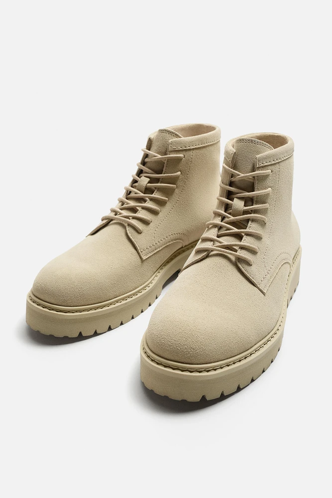 LEATHER LACE-UP BOOTS