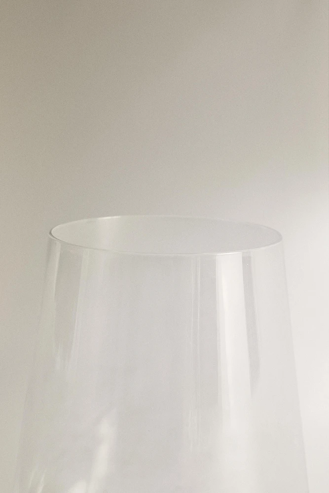 CONICAL CRYSTALLINE TUMBLER