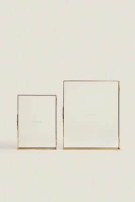 PICTURE FRAME WITH GOLD STAND