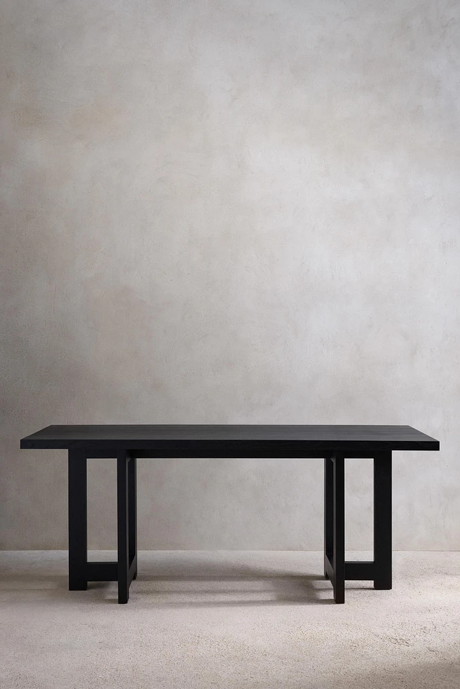 DESK 01