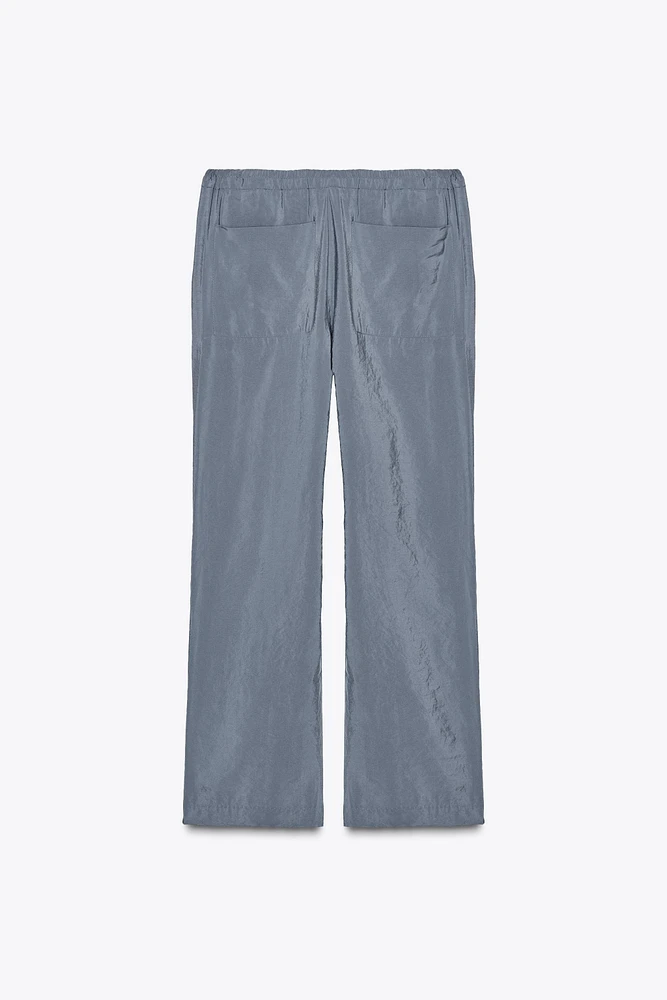 FLOWY PANTS WITH BUTTONS