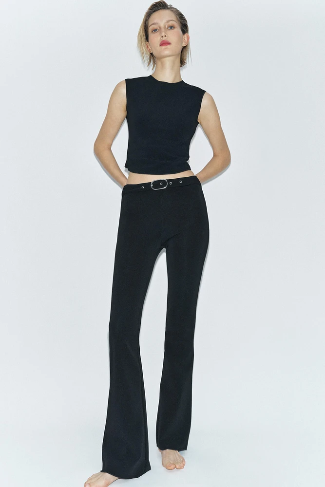 CONTOURING STRETCH FLARE PANTS