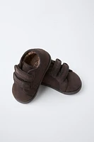 BAREFOOT LEATHER SNEAKERS WITH ADJUSTABLE STRAPS