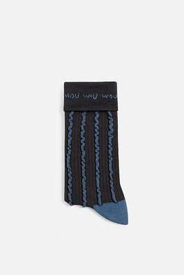 TEXTURED JACQUARD SOCKS