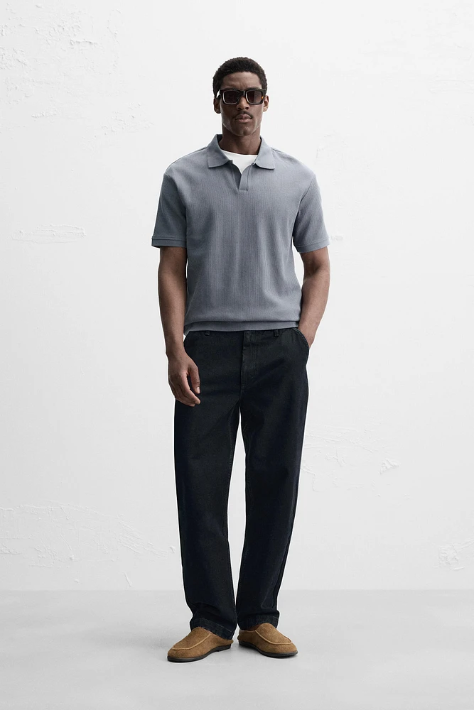 VERTICAL TEXTURED POLO