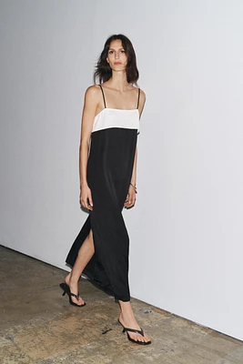 ROBE MINIMAL SATINÉE ZW COLLECTION