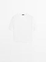 T-shirt with seam detail on the sleeve