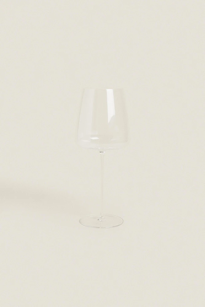 ULTRA LIGHTWEIGHT WINE GLASS