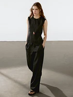 100% linen waistcoat with seam details and buckle