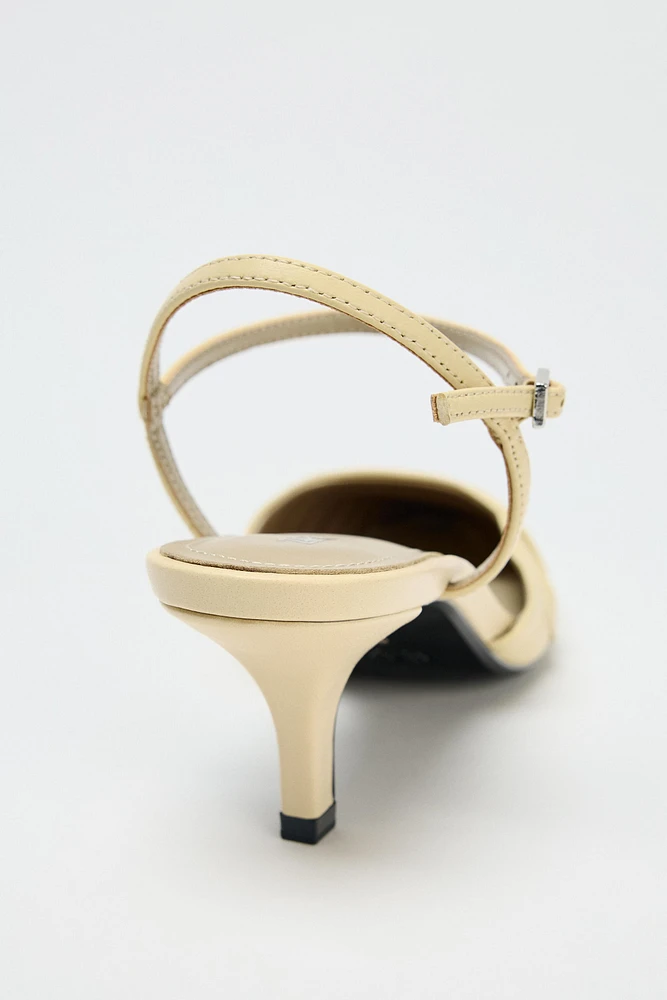 TALONS EN CUIR FRONCÉ
