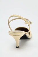 TALONS EN CUIR FRONCÉ