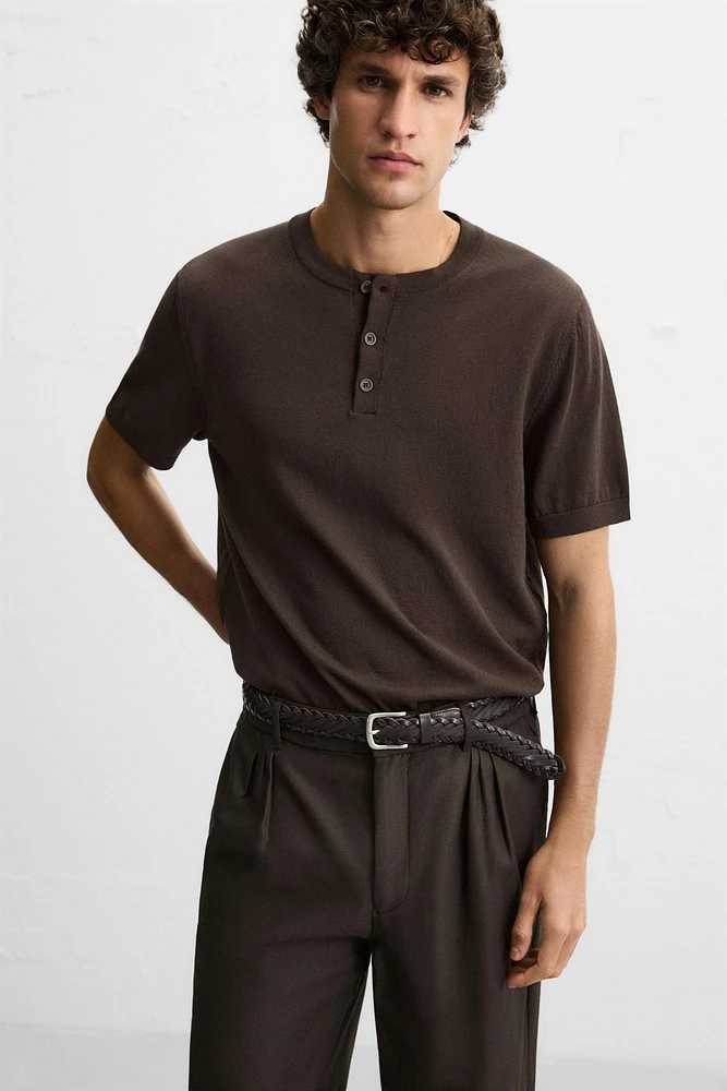 KNIT T-SHIRT WITH BUTTON NECK